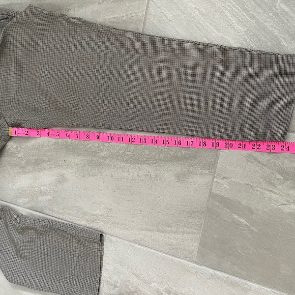 Aritzia Babaton Wool Houndstooth Conan Cropped Pant - Picture 7 of 7